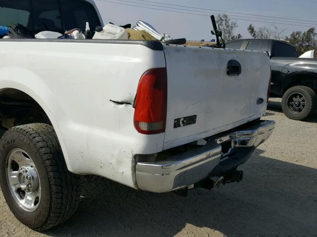 1FTWX31P75EC36190 - 2005 FORD F350 SRW S WHITE photo 9