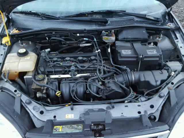 1FAHP34N17W187235 - 2007 FORD FOCUS ZX4 GRAY photo 7