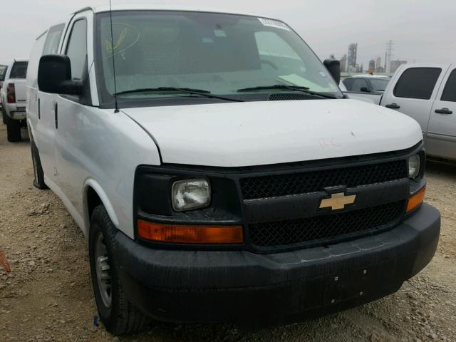 1GCWGGCG0F1227697 - 2015 CHEVROLET EXPRESS G2 WHITE photo 1