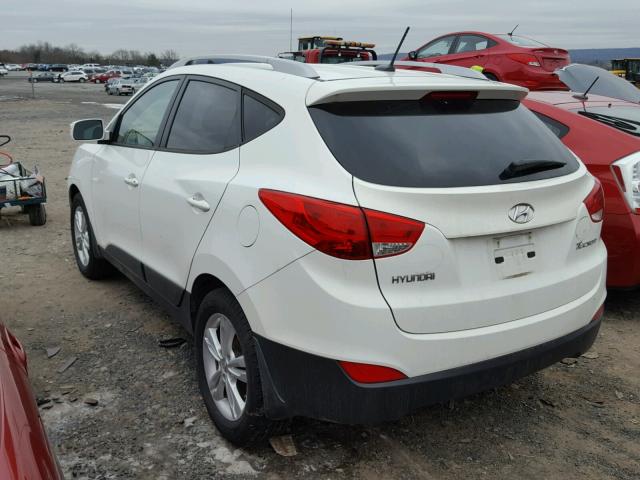 KM8JU3AC8CU389787 - 2012 HYUNDAI TUCSON GLS WHITE photo 3