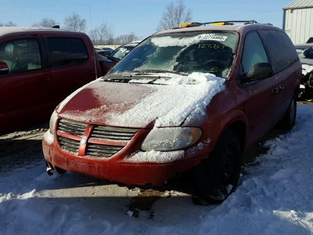 2D4GP44L25R458550 - 2005 DODGE GRAND CARA RED photo 2