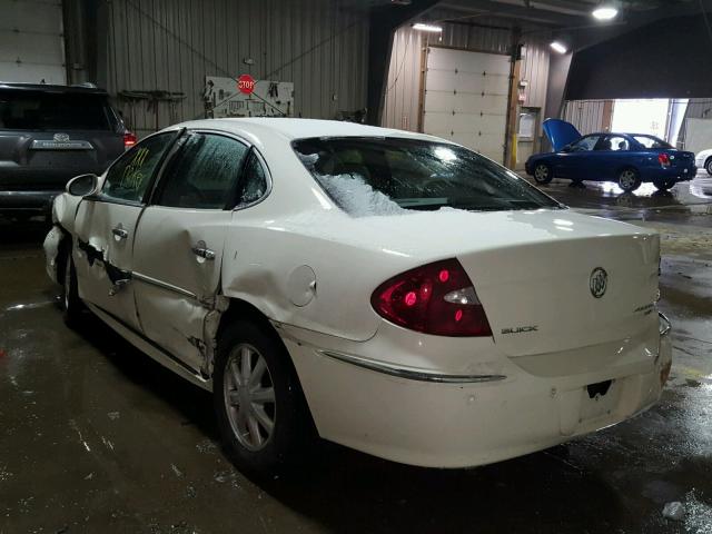 2G4WD532051297643 - 2005 BUICK LACROSSE C WHITE photo 3