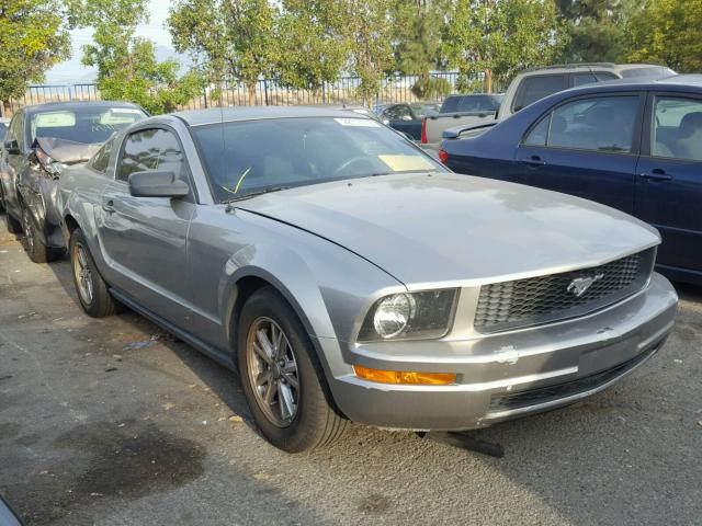 1ZVHT80N085153977 - 2008 FORD MUSTANG SILVER photo 1