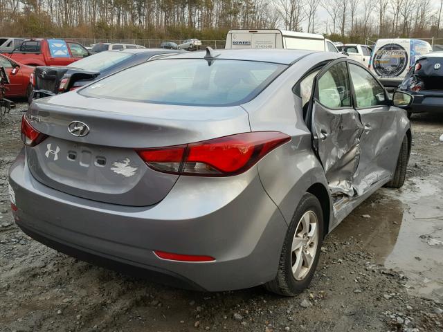 5NPDH4AE5FH650577 - 2015 HYUNDAI ELANTRA SE SILVER photo 4