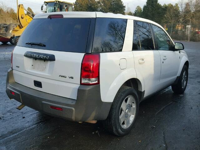 5GZCZ63464S864502 - 2004 SATURN VUE WHITE photo 4