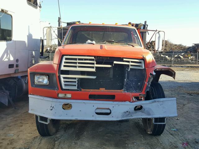 1FDWK74A4JVA53042 - 1988 FORD F700 F RED photo 9