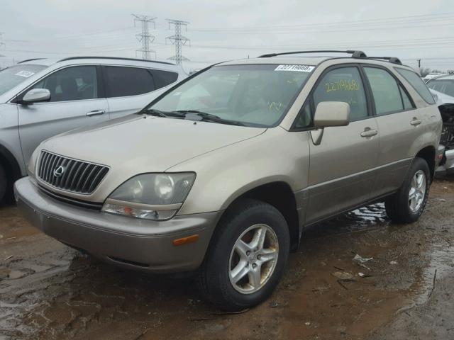 JT6HF10U4Y0097930 - 2000 LEXUS RX 300 GOLD photo 2