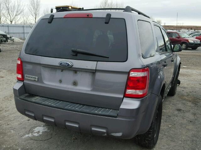 1FMCU03Z78KA31298 - 2008 FORD ESCAPE XLT GRAY photo 4