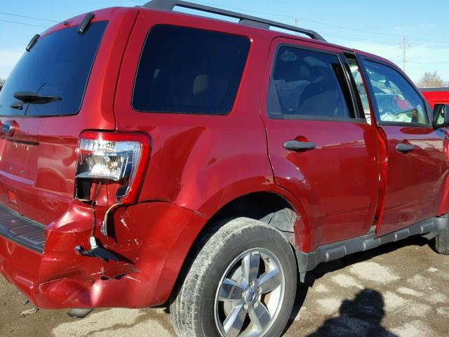 1FMCU0D75CKB01404 - 2012 FORD ESCAPE XLT RED photo 10