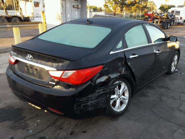 5NPEC4AC0DH740332 - 2013 HYUNDAI SONATA SE BLACK photo 4