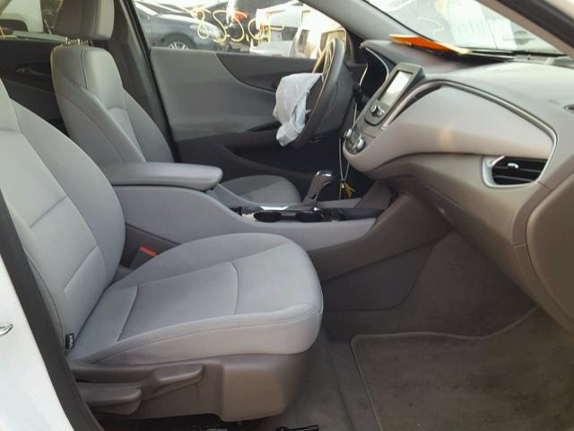 1G1ZB5ST9GF268700 - 2016 CHEVROLET MALIBU LS თეთრი ფოტო 5