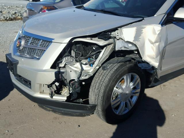 3GYFNDE36CS502945 - 2012 CADILLAC SRX LUXURY GOLD photo 9