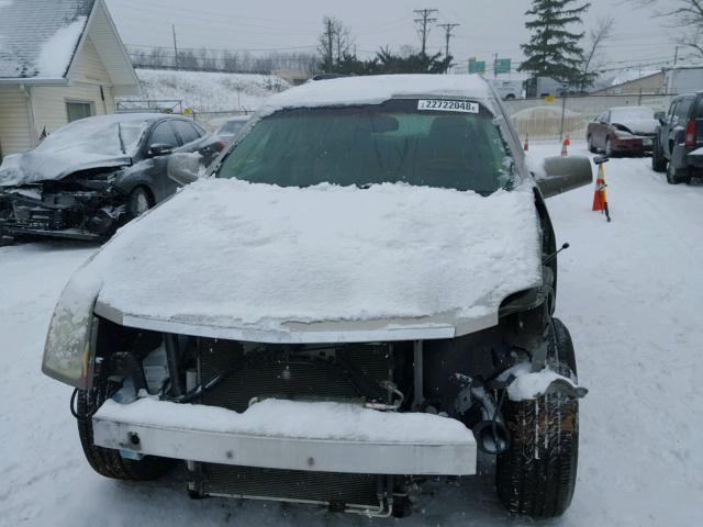 1GYEE63A540183734 - 2004 CADILLAC SRX TAN photo 9