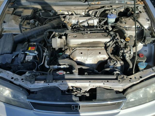 1HGCD5683VA176393 - 1997 HONDA ACCORD VAL BEIGE photo 7