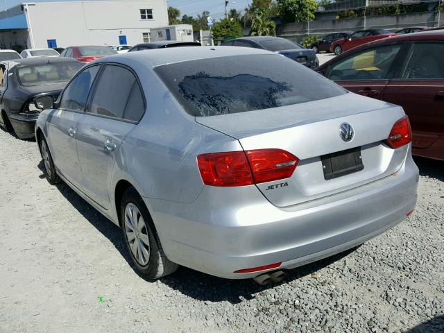 3VW2K7AJ0EM232330 - 2014 VOLKSWAGEN JETTA BASE ვერცხლისფერი ფოტო 3