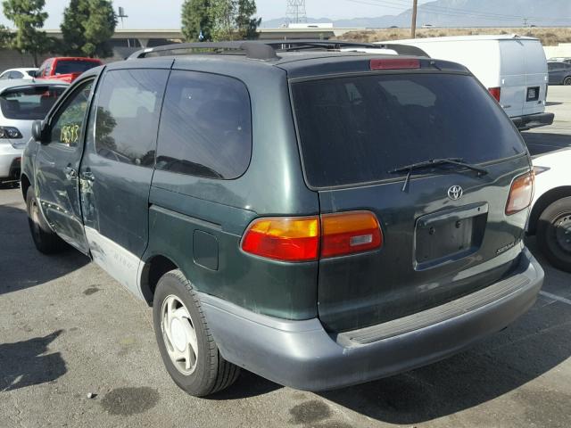 4T3ZF13C7YU276975 - 2000 TOYOTA SIENNA LE GREEN photo 3