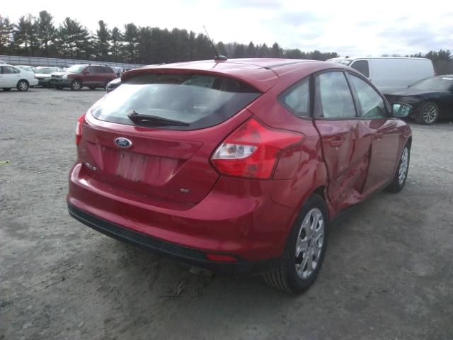 1FAHP3K21CL232694 - 2012 FORD FOCUS SE RED photo 4