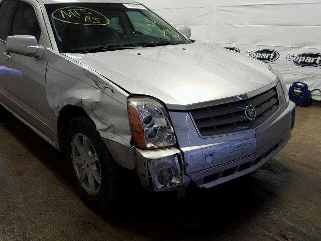 1GYDE637040121786 - 2004 CADILLAC SRX GRAY photo 9