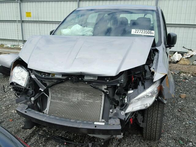 2C4RDGBG7ER340855 - 2014 DODGE GRAND CARA SILVER photo 9