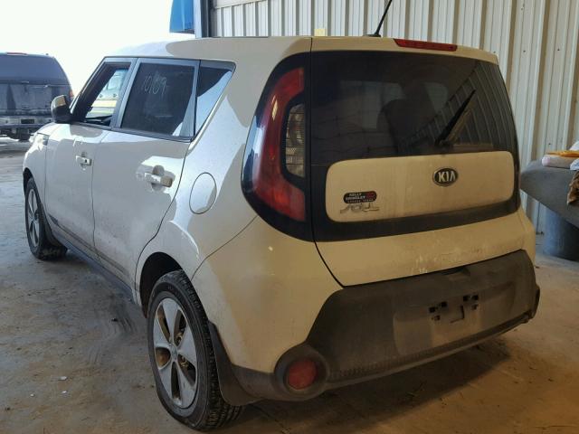 KNDJN2A29E7081550 - 2014 KIA SOUL WHITE photo 3