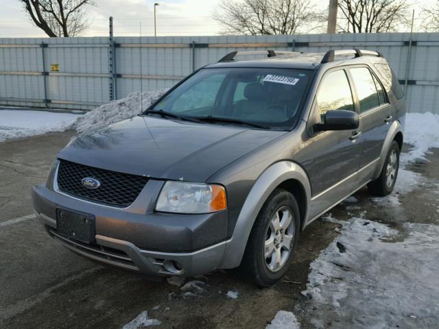 1FMZK02106GA48262 - 2006 FORD FREESTYLE GRAY photo 2