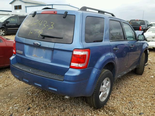 1FMCU03769KD07888 - 2009 FORD ESCAPE XLT BLUE photo 4