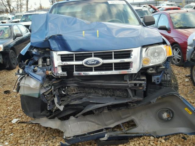 1FMCU03769KD07888 - 2009 FORD ESCAPE XLT BLUE photo 9