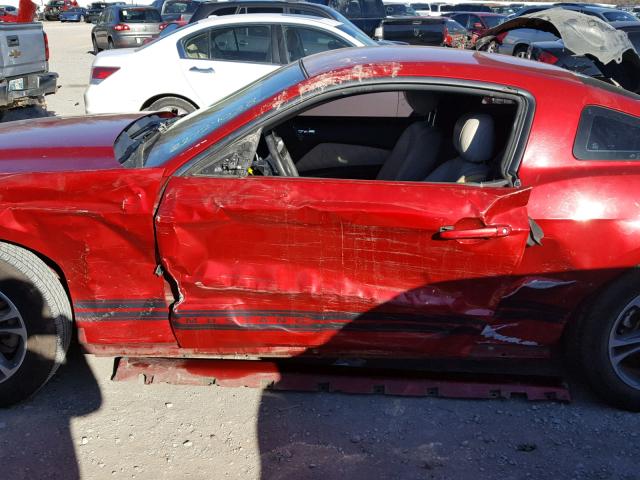 1ZVBP8AM4D5242073 - 2013 FORD MUSTANG RED photo 9