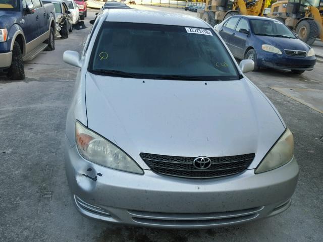 4T1BE32K53U208555 - 2003 TOYOTA CAMRY LE SILVER photo 9