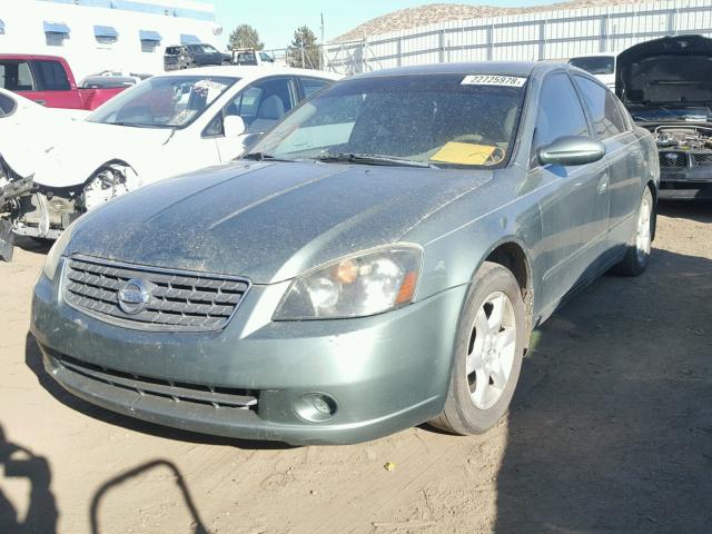 1N4AL11DX5N440326 - 2005 NISSAN ALTIMA S GREEN photo 2