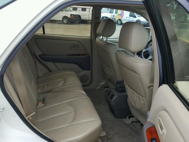 JT6HF10U5Y0108580 - 2000 LEXUS RX 300 WHITE photo 6