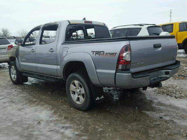 5TFLU4EN3EX086920 - 2014 TOYOTA TACOMA DOU SILVER photo 3