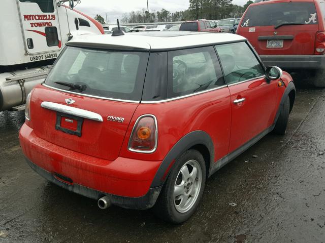 WMWMF33519TU74766 - 2009 MINI COOPER RED photo 4