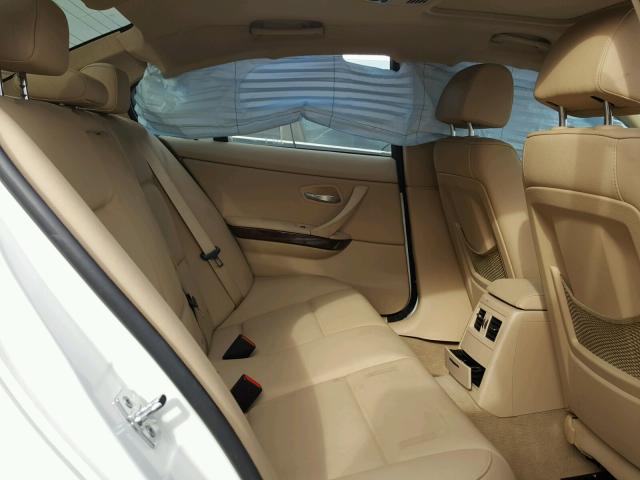 WBAPH73599A172622 - 2009 BMW 328 I WHITE photo 6