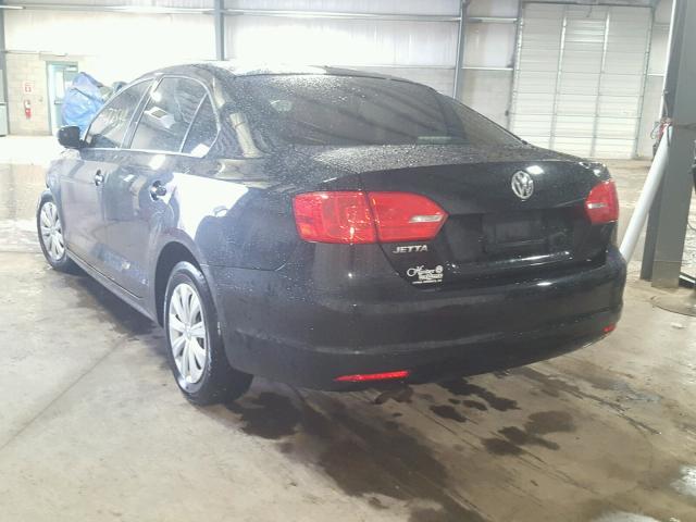 3VW2K7AJ7DM280633 - 2013 VOLKSWAGEN JETTA BASE შავი ფოტო 3