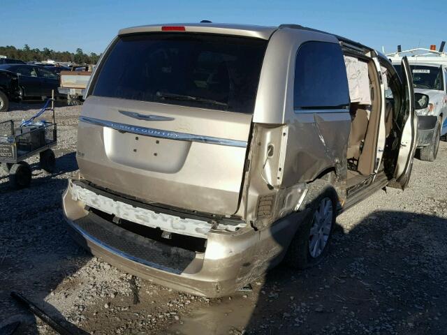 2C4RC1BG4DR711663 - 2013 CHRYSLER TOWN & COU GOLD photo 4