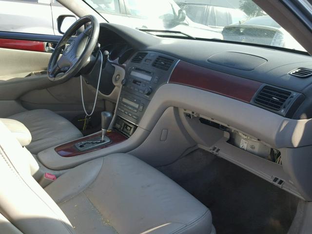 JTHBA30G240014717 - 2004 LEXUS ES 330 GRAY photo 5