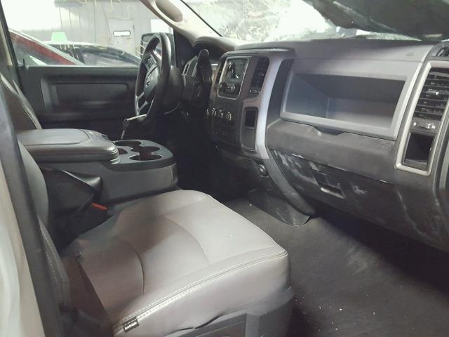 1C6RR7FT9DS506113 - 2013 RAM 1500 ST WHITE photo 5