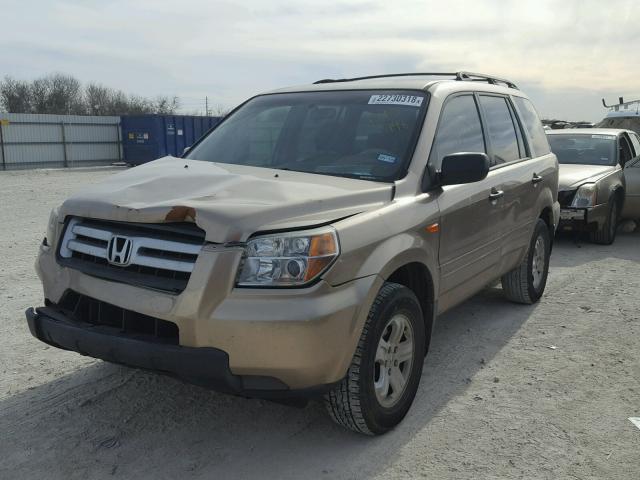 5FNYF28196B042798 - 2006 HONDA PILOT LX GOLD photo 2