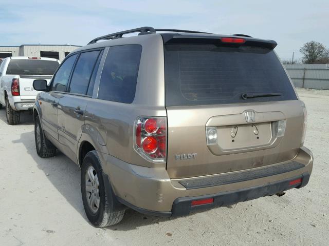 5FNYF28196B042798 - 2006 HONDA PILOT LX GOLD photo 3