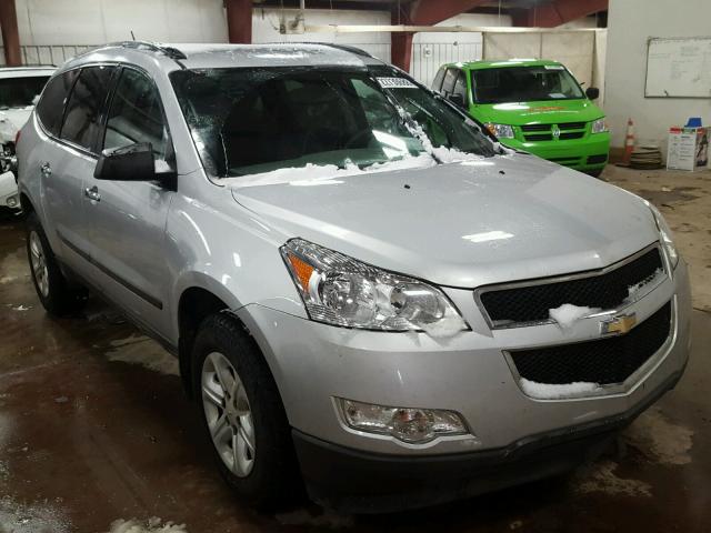 1GNKVEED5BJ319997 - 2011 CHEVROLET TRAVERSE L GRAY photo 1