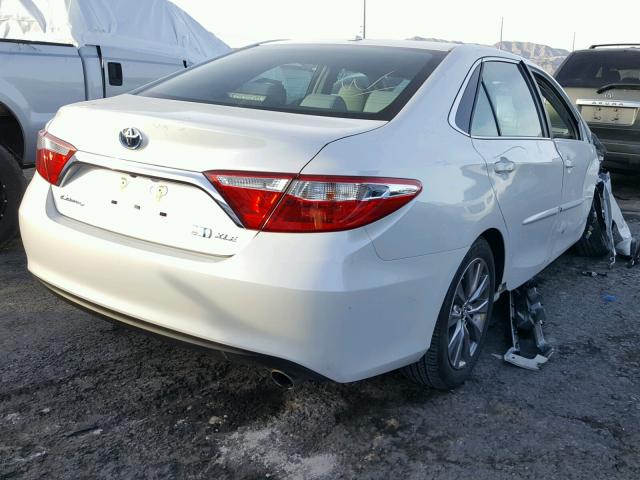 4T1BD1FK4FU141761 - 2015 TOYOTA CAMRY HYBR WHITE photo 4