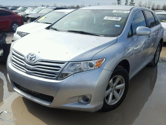 4T3ZA3BB2CU059667 - 2012 TOYOTA VENZA LE SILVER photo 2