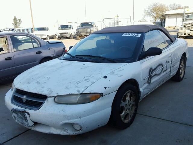 3C3EL55H4XT609733 - 1999 CHRYSLER SEBRING JX WHITE photo 2