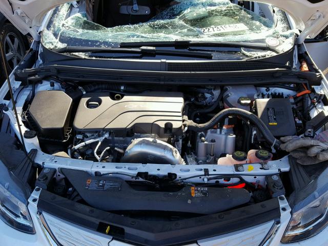 1G1RB6S58HU137388 - 2017 CHEVROLET VOLT PREMI WHITE photo 7