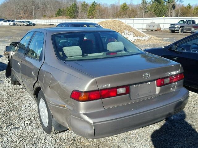 4T1BG28K8XU611303 - 1999 TOYOTA CAMRY CE TAN photo 3