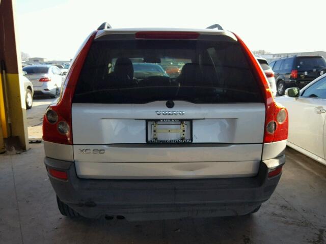 YV1CY592951218733 - 2005 VOLVO XC90 SILVER photo 10