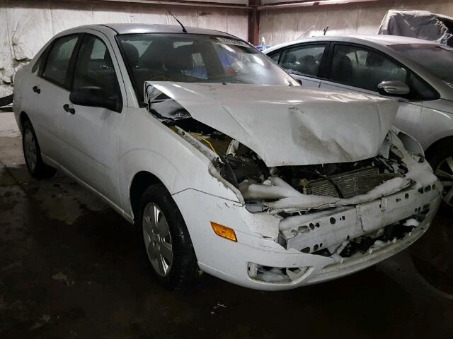 1FAFP34N37W357599 - 2007 FORD FOCUS ZX4 WHITE photo 1