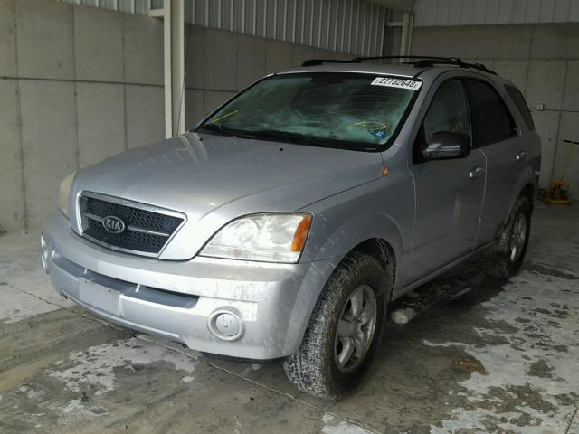 KNDJC733145277808 - 2004 KIA SORENTO EX SILVER photo 2