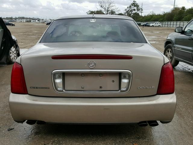 1G6KD54Y52U226088 - 2002 CADILLAC DEVILLE BEIGE photo 9